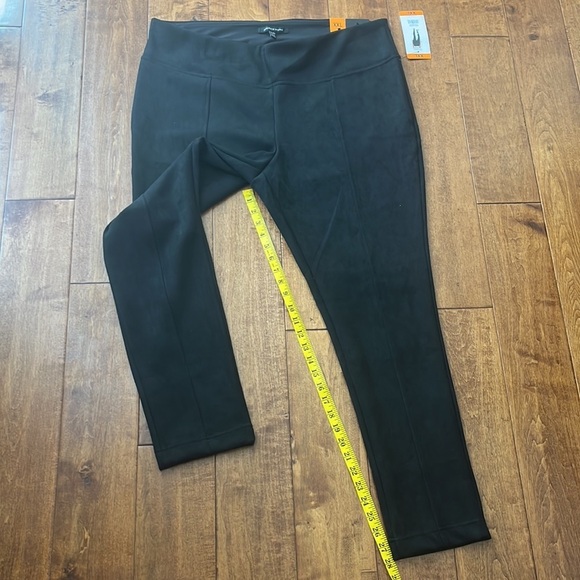NWT Andrew Marc black Faux Suede Skinny Pants    Size XXL - Picture 11 of 13